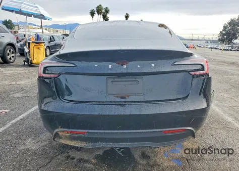 2025 Tesla Model 3 z USA, uszkodzony, nr VIN 5YJ3E1EA8SF904043